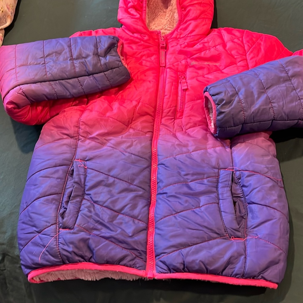 Eddie Bauer reversible girls coat size 10/12